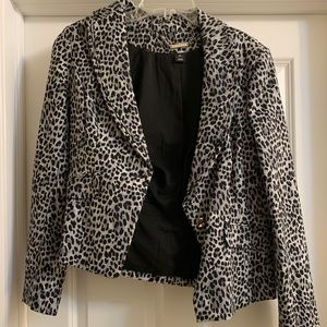 Leopard print blazer